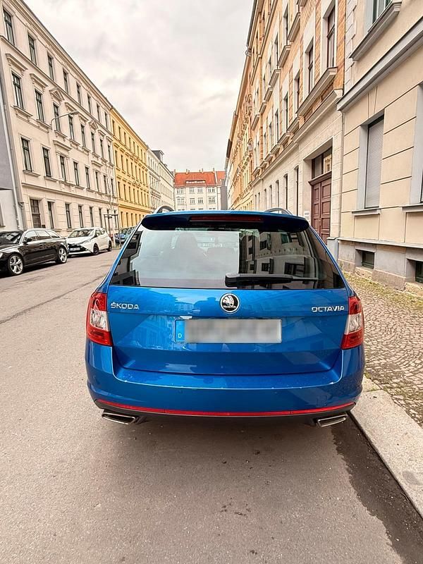 Gebraucht Skoda Octavia RS 184 PS (135 kW) 2014 Blau Kleinwagen