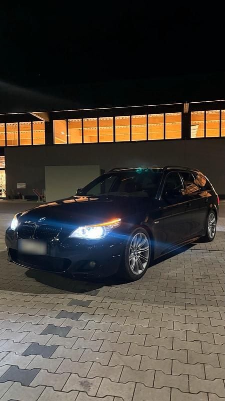 Gebraucht BMW 525 M Sport 197 PS (144 kW) 2007 Schwarz Kombi