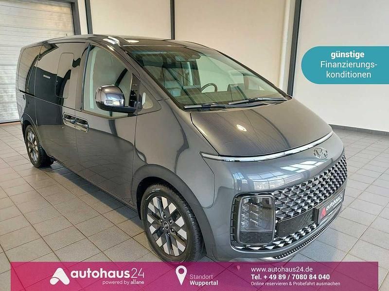 Grau Gebraucht 2022 Hyundai Staria Signature Van | 37.990 € (Superpreis) - Bild 1/4