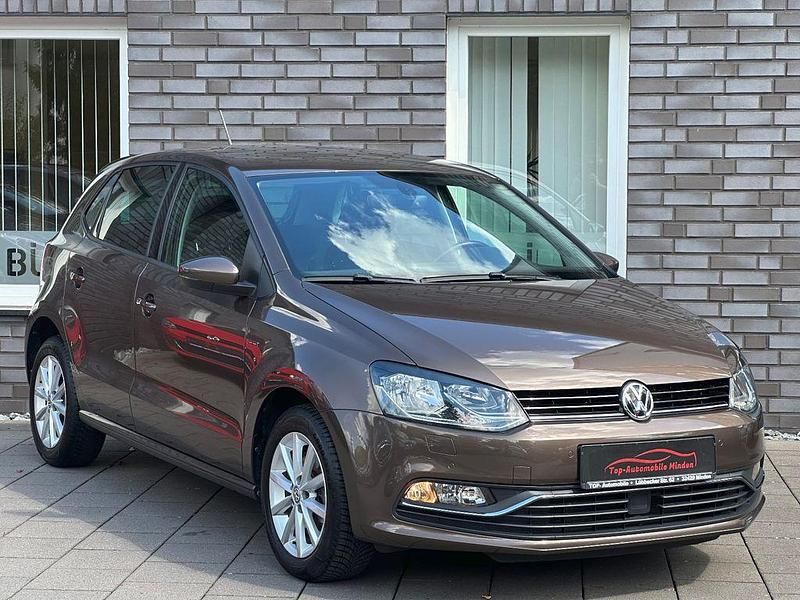 Braun Gebraucht 2015 VW Polo LOUNGE Limousine | 12.999 € (Fairer Preis) - Bild 1/4