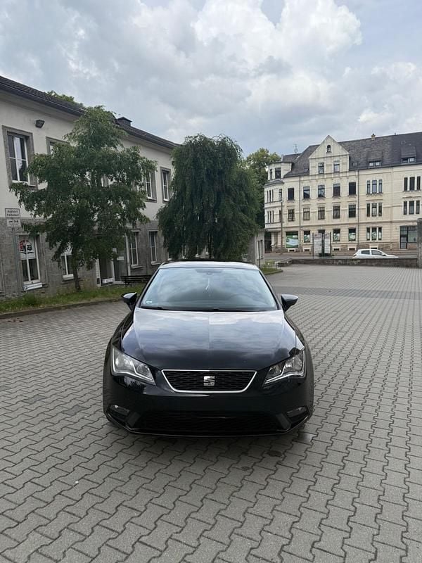 Schwarz Gebraucht 2014 Seat Leon SC Kleinwagen | 5.300 € (Guter Preis) - Bild 1/4