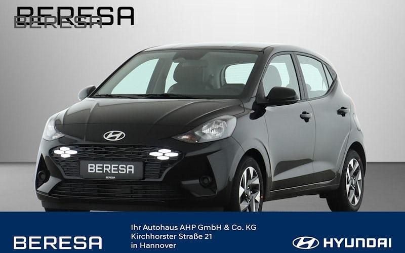 Schwarz Neu 2025 Hyundai i10 Trend Kleinwagen | 15.180 € (Guter Preis) - Bild 1/4