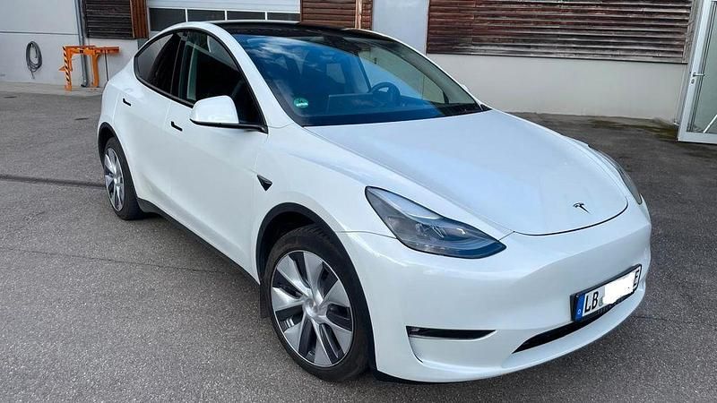 Gebraucht Tesla Model Y 373 kW (508 PS) 2023 Weiß SUV