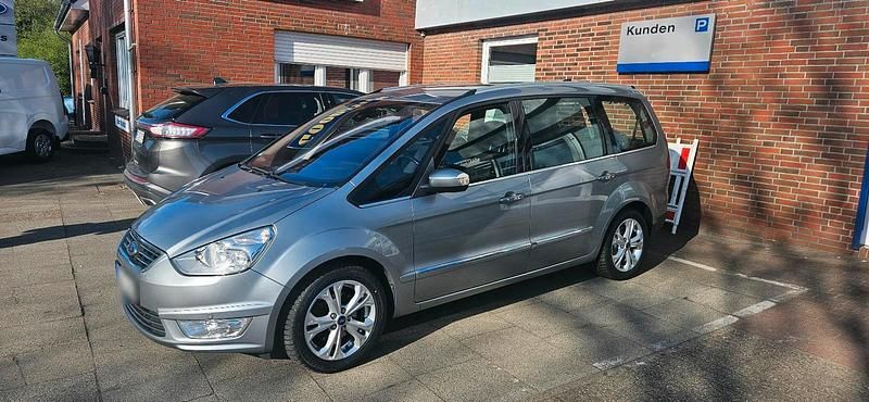 Gebraucht Ford Galaxy Titanium 163 PS (119 kW) 2012 Silber Van / Kleinbus
