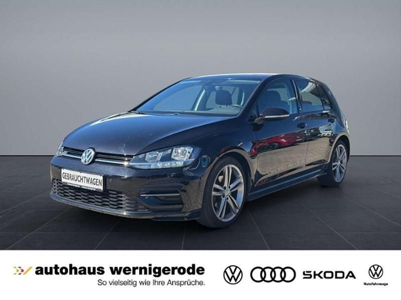 Deep black perleffekt Gebraucht 2017 VW Golf VII Sound Limousine | 15.940 € (Etwas zu teuer) - Bild 1/4
