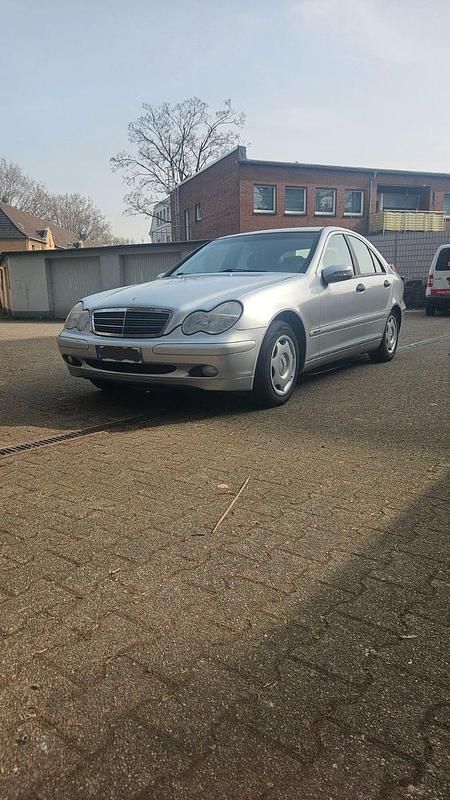 Second-hand Mercedes C200 Classic 163 CP (119 kW) 2001 Gri Berlinǎ