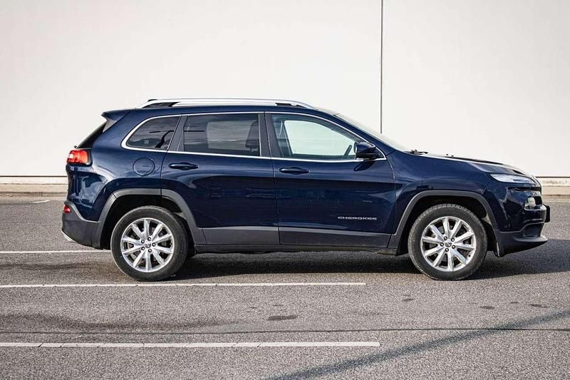 Gebraucht Jeep Cherokee Limited 200 PS (147 kW) 2016 Blau SUV
