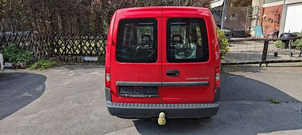 Gebraucht Opel Combo 94 PS (69 kW) 2010 Rot Van / Kleinbus