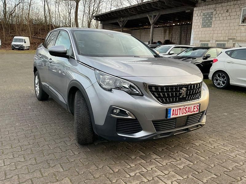 Gebraucht Peugeot 3008 Active 131 PS (96 kW) 2019 Silber SUV