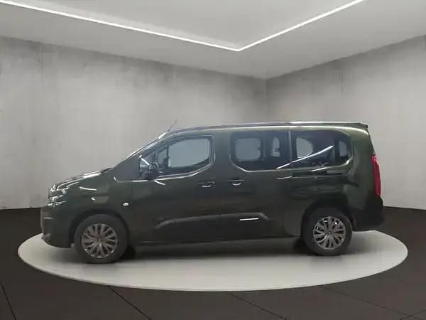 Neu Citroën Berlingo 131 PS (96 kW) 2026 Sirkkagrün (metalliclackieru Van / Kleinbus