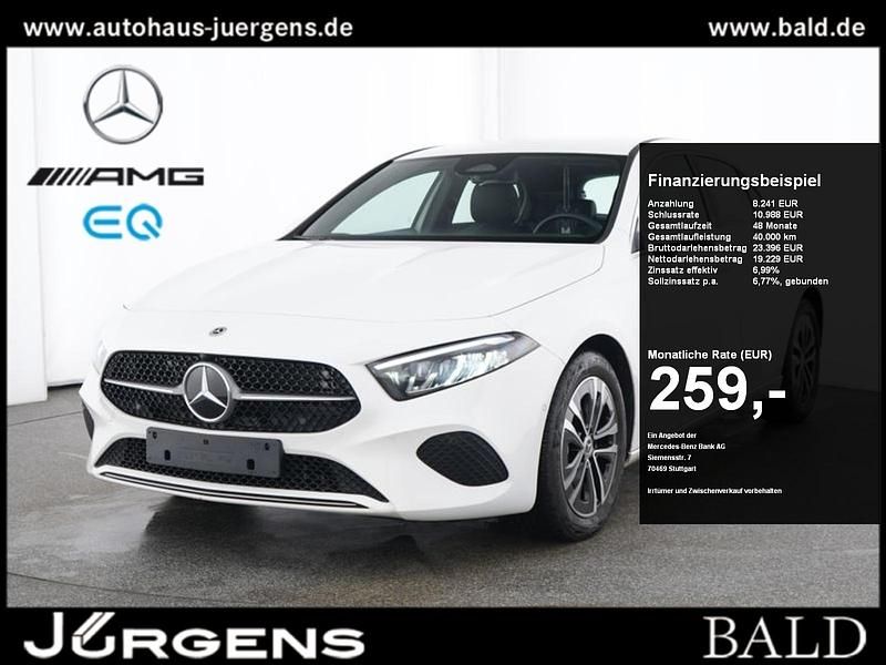 Polarweiß Gebraucht 2024 Mercedes A180 Progressive Limousine | 27.470 € (Guter Preis) - Bild 1/4