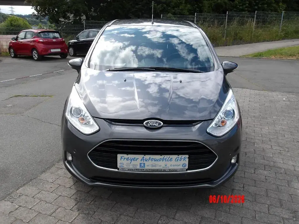 Gebraucht Ford B-MAX Titanium 125 PS (91 kW) 2017 Grau Van / Kleinbus