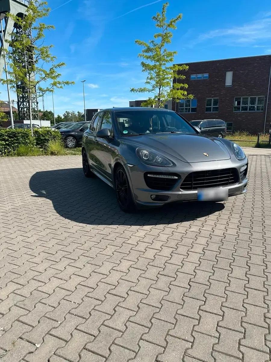 Gebraucht Porsche Cayenne GTS 420 PS (308 kW) 2013 Grau SUV
