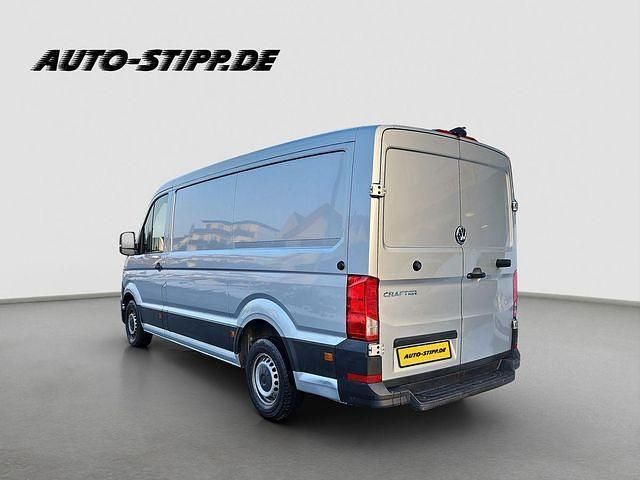 Gebraucht VW Crafter 140 PS (102 kW) 2021 Reflexsilber (metallic) Van