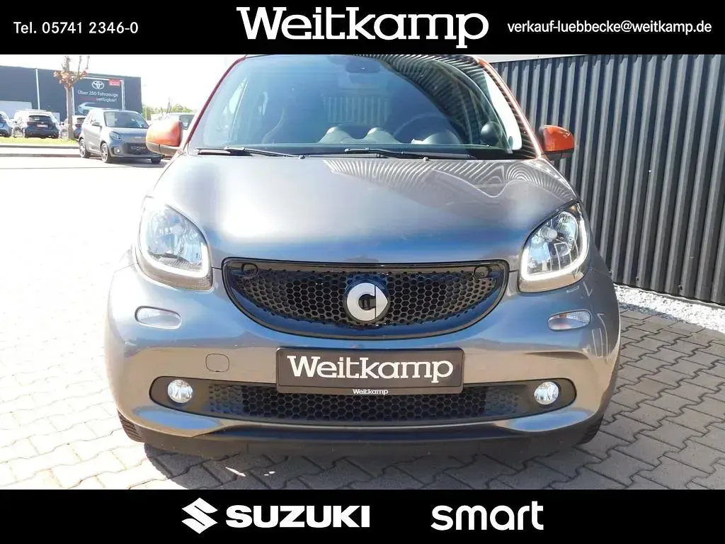 Używany Smart ForFour Passion 90 KM (66 kW) 2017 Szary Hatchback