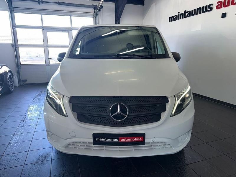 Gebraucht Mercedes Vito 190 PS (139 kW) 2015 Weiß Van
