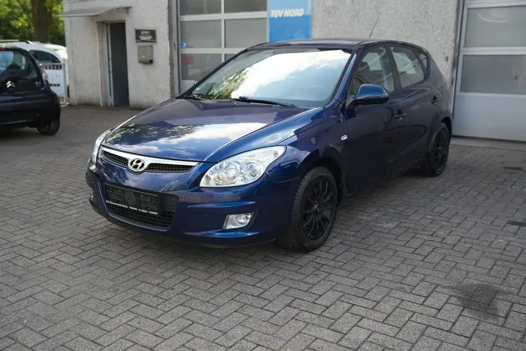 Gebraucht Hyundai i30 Comfort 109 PS (80 kW) 2007 Blau Kleinwagen