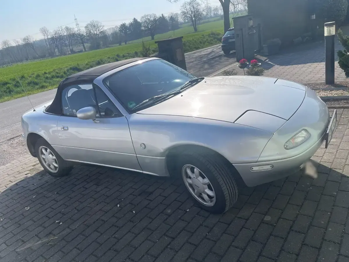 Gebraucht Mazda MX5 116 PS (85 kW) 1992 Silber Cabrio