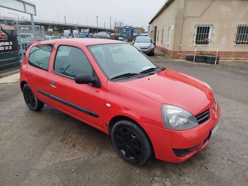 Rot Gebraucht 2006 Renault Clio II Kleinwagen | 2.000 € (Fairer Preis) - Bild 1/4