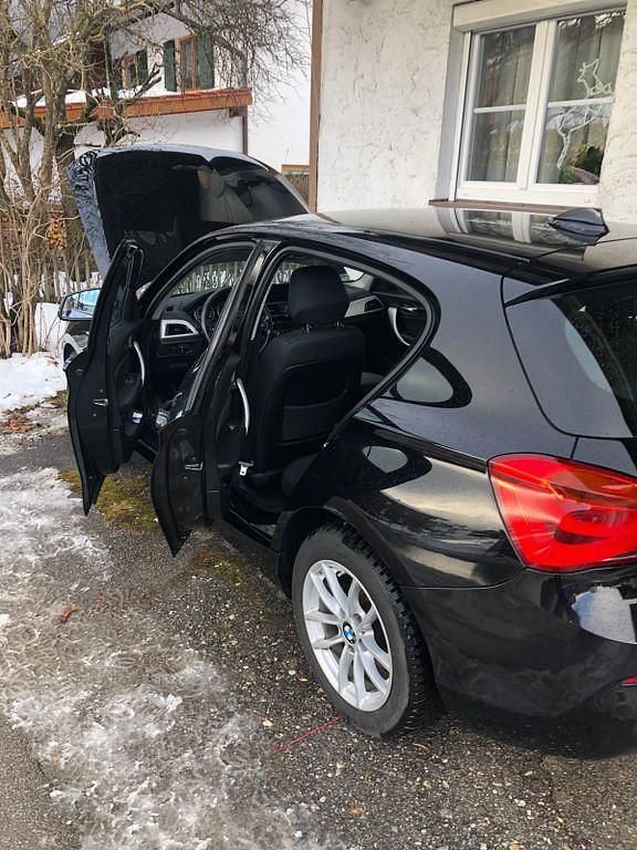Gebraucht BMW 116 Advantage 116 PS (85 kW) 2016 Schwarz Kleinwagen