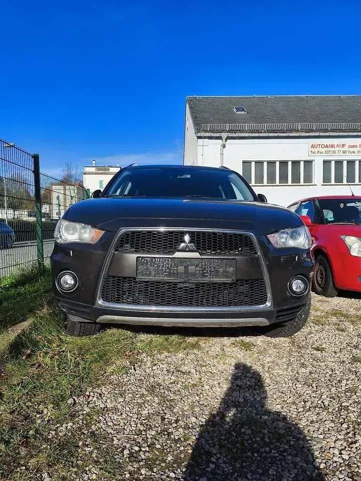 Begagnad Mitsubishi Outlander 156 HK (114 kW) 2011 SUV