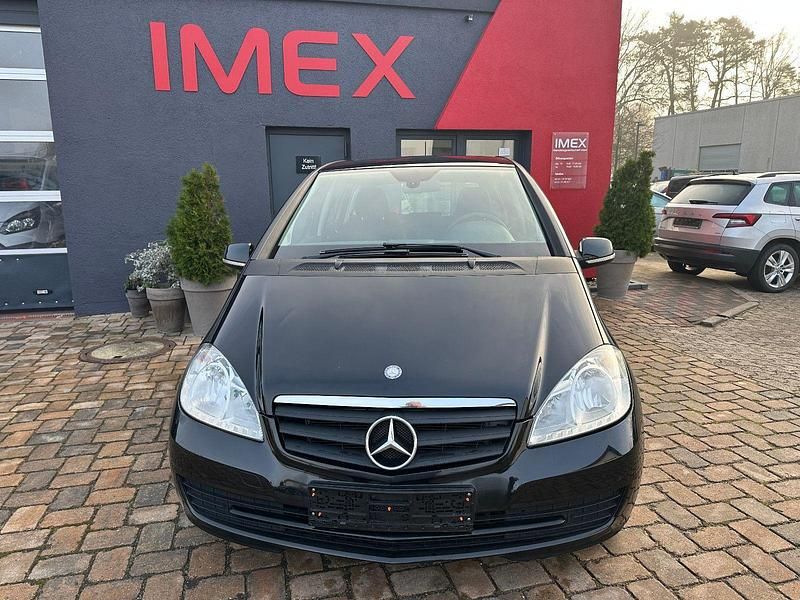 Gebraucht Mercedes A160 95 PS (69 kW) 2011 Schwarz Kleinwagen