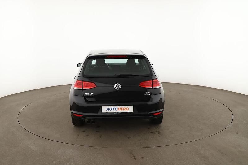 Gebraucht VW Golf VII Comfortline 2016 Schwarz Limousine