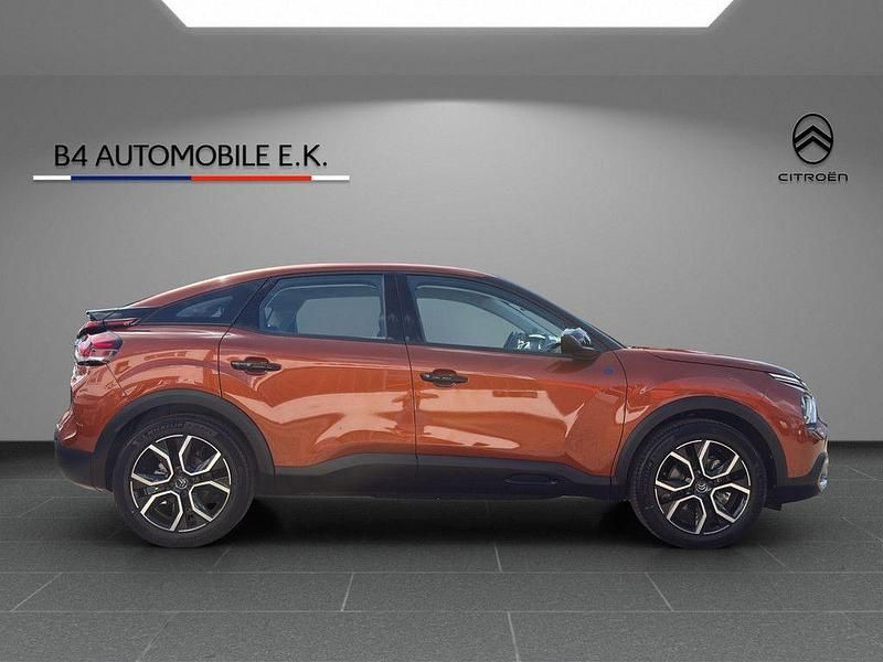 Gebraucht Citroën e-C4 Feel 100 kW (136 PS) 2022 Braun Limousine