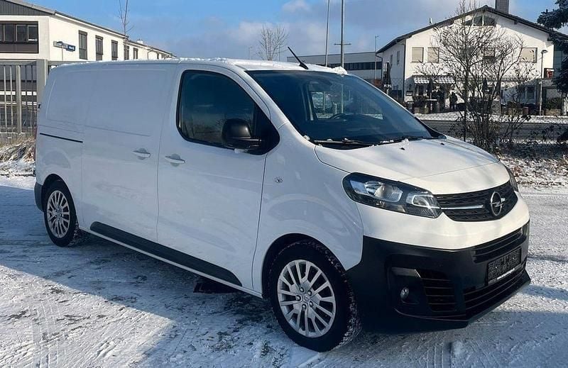Weiß Gebraucht 2021 Opel Vivaro Van / Kleinbus | 15.780 € (Superpreis) - Bild 1/4