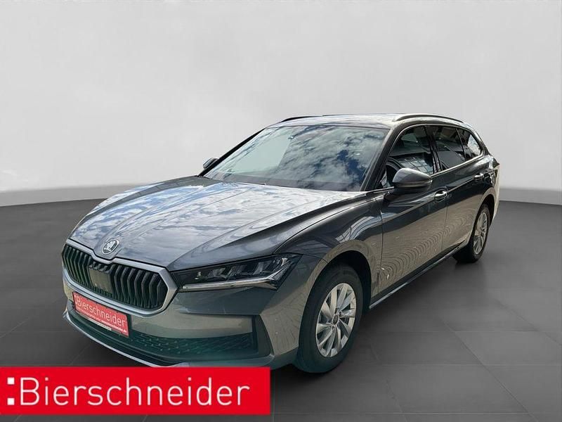 Grau Neu 2025 Skoda Superb Essence Kombi | 37.490 € (Superpreis) - Bild 1/3