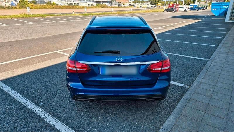 Gebraucht Mercedes C43 AMG AMG 367 PS (269 kW) 2018 Blau Kombi
