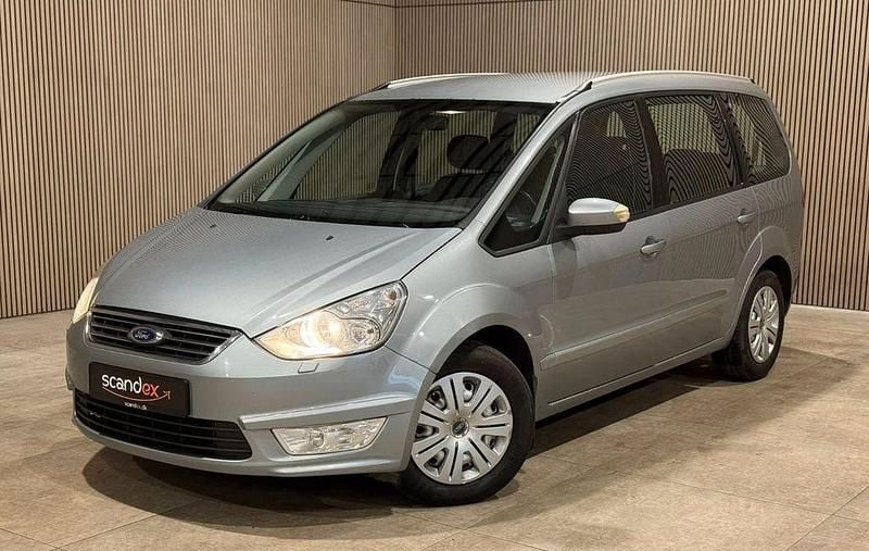 Silber Gebraucht 2010 Ford Galaxy Van / Kleinbus | 2.700 € (Fairer Preis) - Bild 1/4