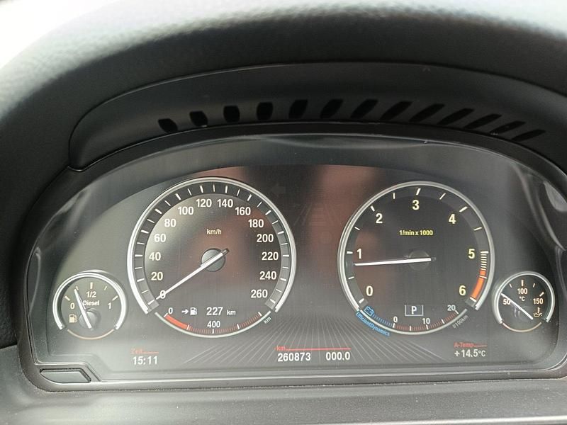 Gebraucht BMW 530 258 PS (189 kW) 2013 Schwarz Kombi