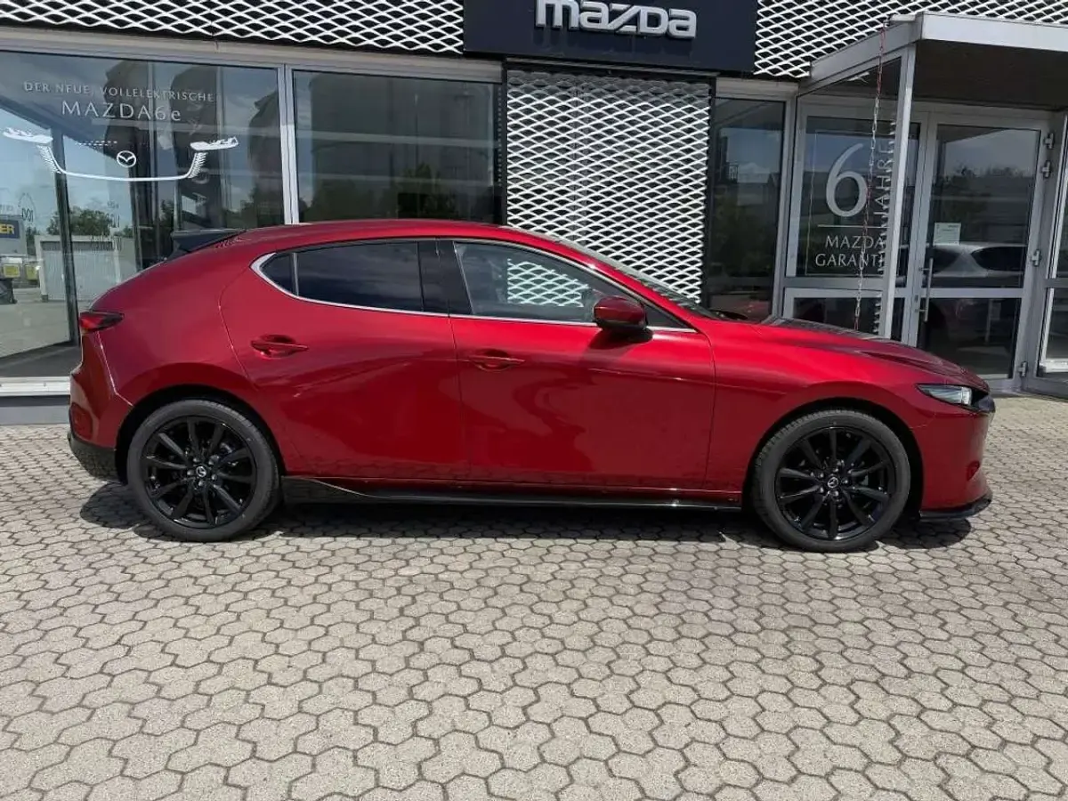 Gebraucht Mazda 3 Selection 186 PS (136 kW) 2022 Soul red crystal Limousine