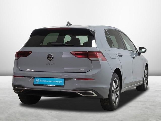 Gebraucht VW Golf VIII Move 110 PS (80 kW) 2024 Grau Limousine