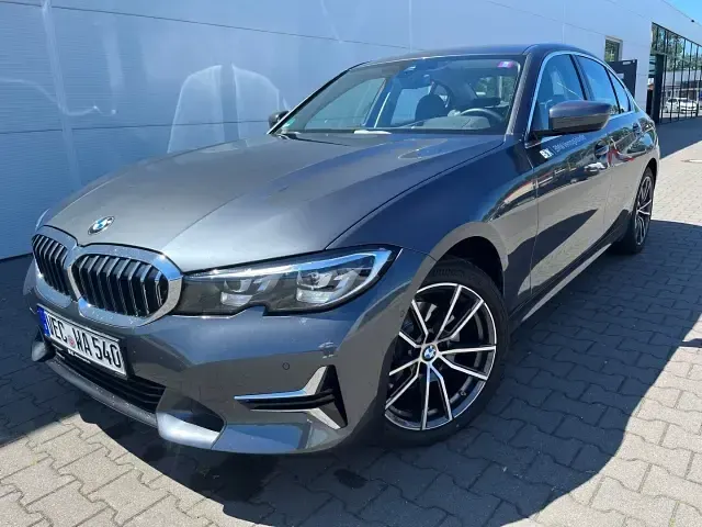 Gebraucht BMW 320 Luxury Line 190 PS (139 kW) 2021 Grau Limousine