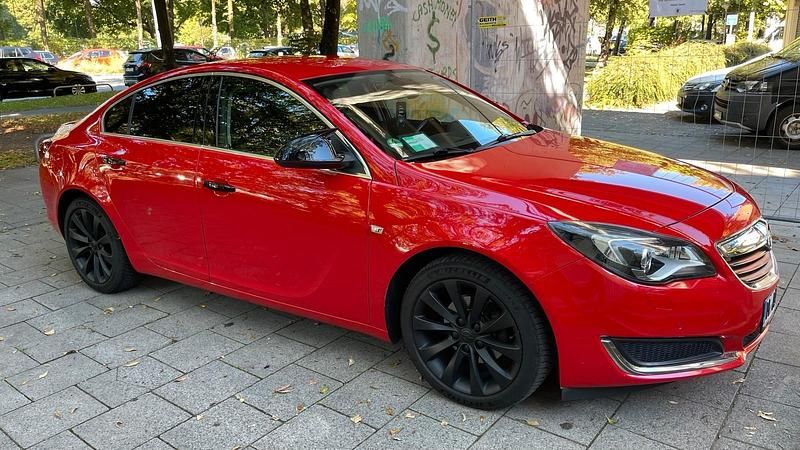 Rot Gebraucht 2016 Opel Insignia Limousine | 8.000 € (Fairer Preis) - Bild 1/4