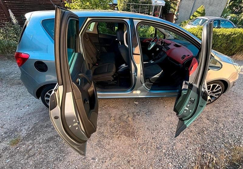 Gebraucht Opel Meriva 140 PS (102 kW) 2011 Grau Van / Kleinbus