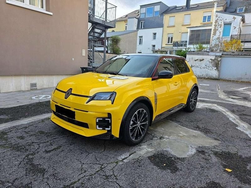 Gelb Gebraucht 2024 Renault 5 E-Tech Iconic Limousine | 29.900 € (Fairer Preis) - Bild 1/4