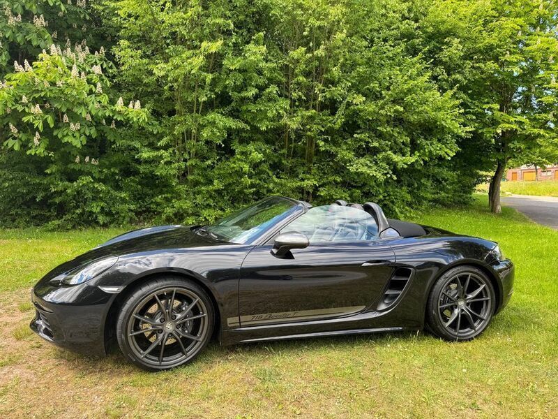 Schwarz Gebraucht 2019 Porsche Boxster Cabrio | 64.400 € (Etwas zu teuer) - Bild 1/4