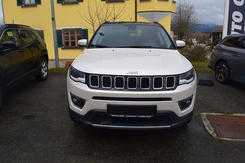 Gebraucht Jeep Compass Limited 170 PS (125 kW) 2018 Weiß SUV