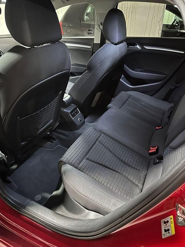 Gebraucht Audi A3 S-Line 150 PS (110 kW) 2016 Rot Limousine