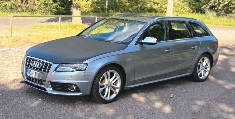 Grau Gebraucht 2010 Audi S4 Sport Kombi | 11.200 € - Bild 1/4