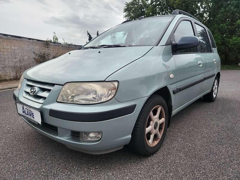 Grau Gebraucht 2003 Hyundai Matrix GLS Van / Kleinbus | 1.800 € (Fairer Preis) - Bild 1/4