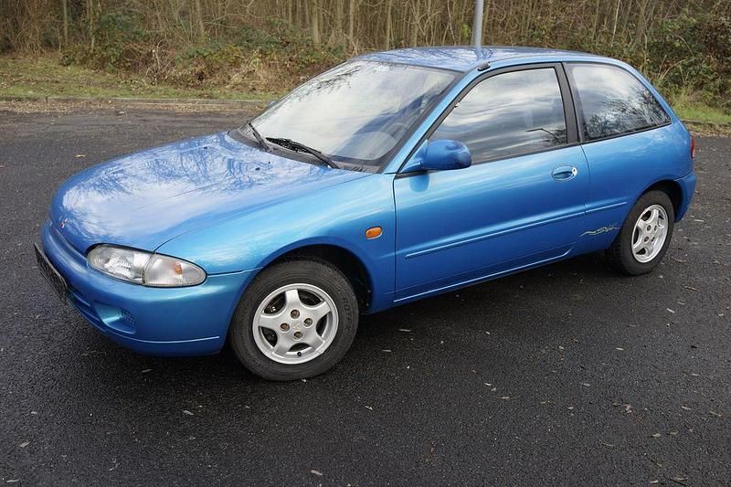 Gebraucht Mitsubishi Colt 75 PS (55 kW) 1995 Blau Kleinwagen