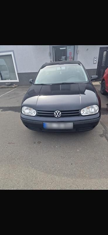 Gebraucht VW Golf IV 75 PS (55 kW) 2001 Schwarz Kleinwagen