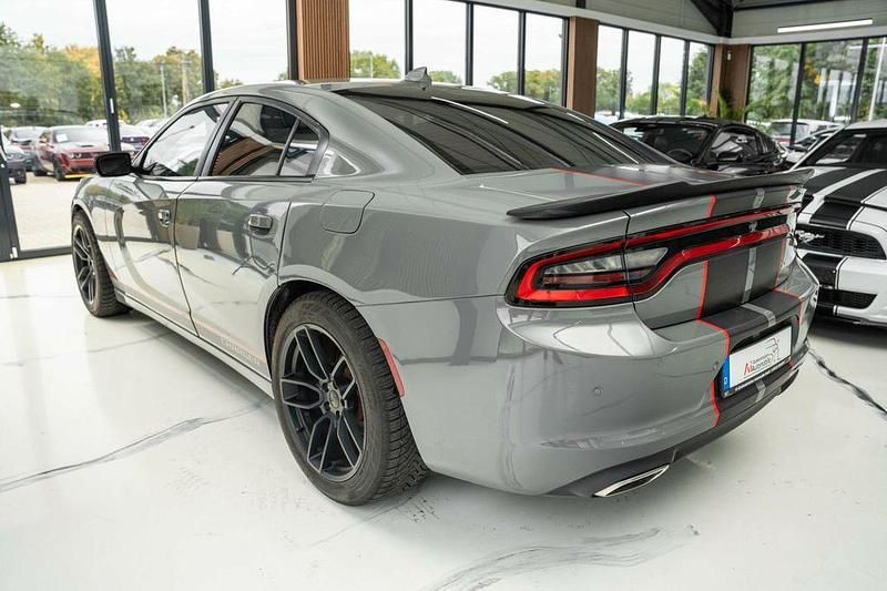 Gebraucht Dodge Charger SXT 296 PS (217 kW) 2019 Grau Limousine