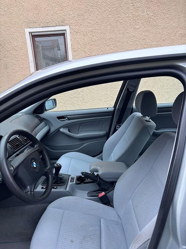 Gebraucht BMW 316 116 PS (85 kW) 2004 Grau Limousine