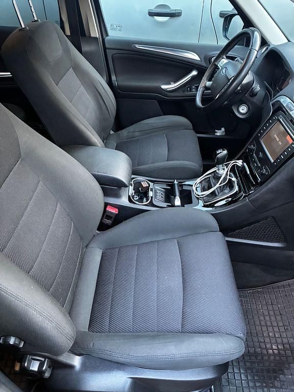 Gebraucht Ford S-MAX Titanium 163 PS (119 kW) 2012 Schwarz Van / Kleinbus