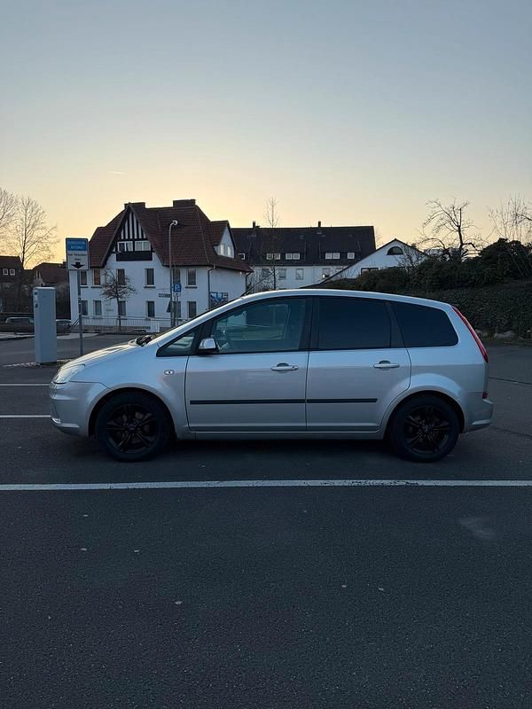 Gebraucht Ford Focus 125 PS (91 kW) 2008 Grau Limousine